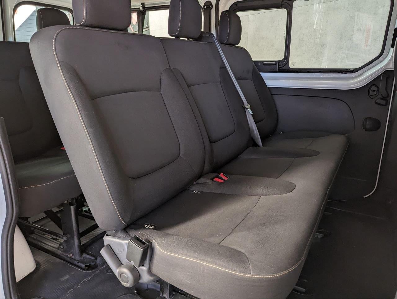 RENAULT TRAFIC 1.6 DCI 120CV COMBI 9 L1H1 23 