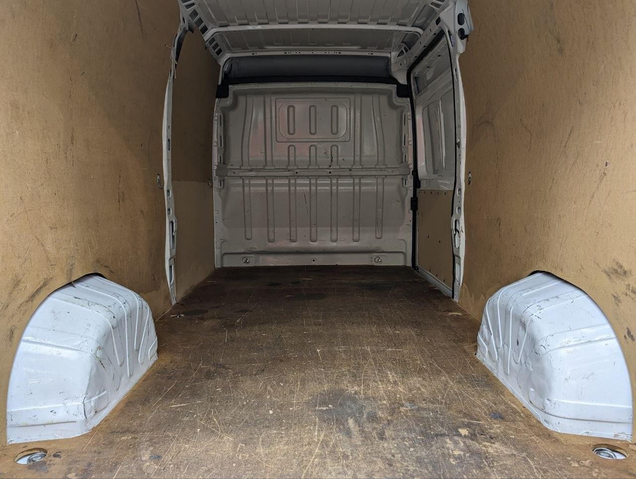PEUGEOT BOXER 2.0 BLUEHDI 130CV L3H2 22 
