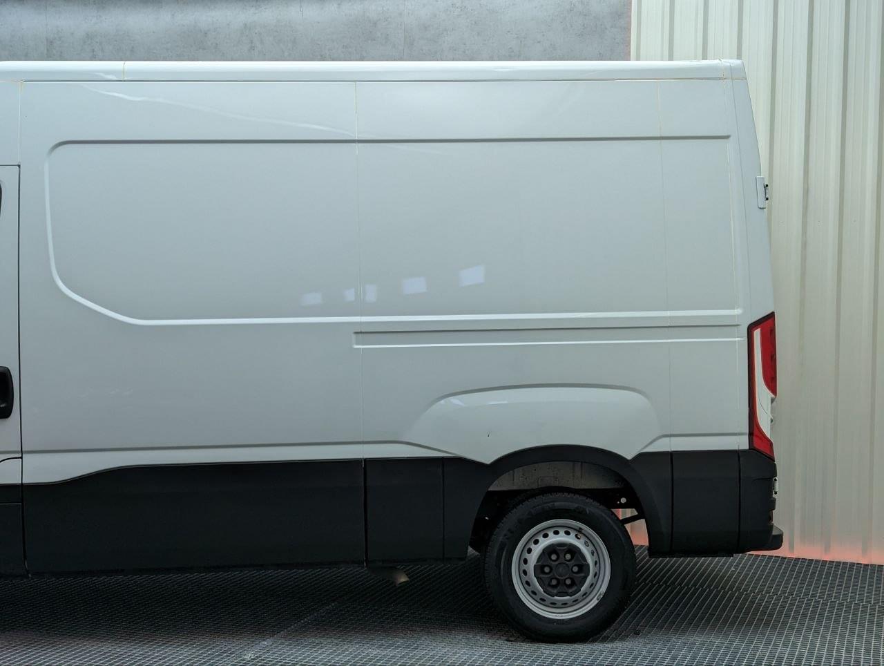 IVECO DAILY 2.3 136CV 35S14 L2 H2 8 