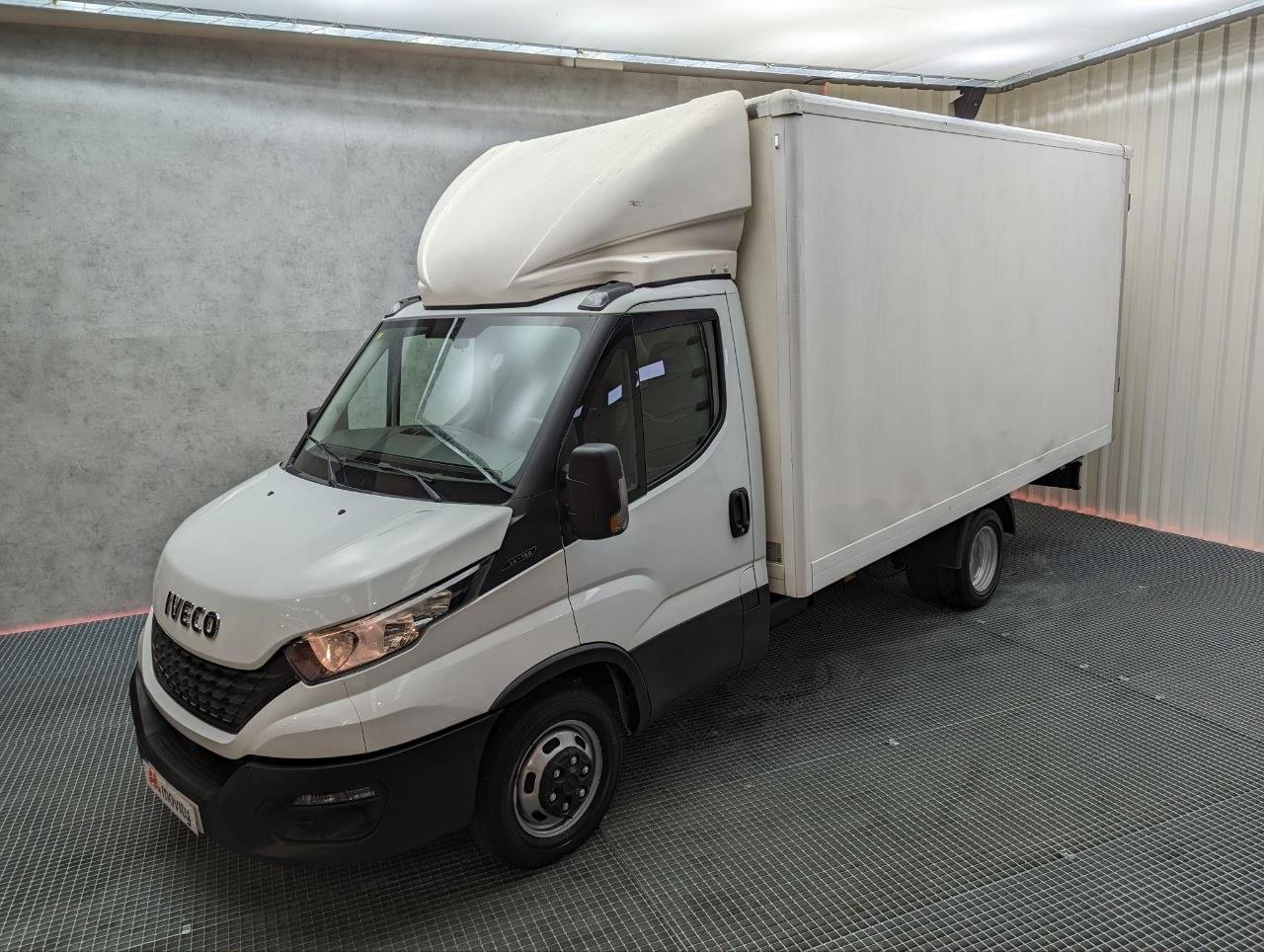 IVECO DAILY 35 C16 H 3750 156CV CARROZADO 10 