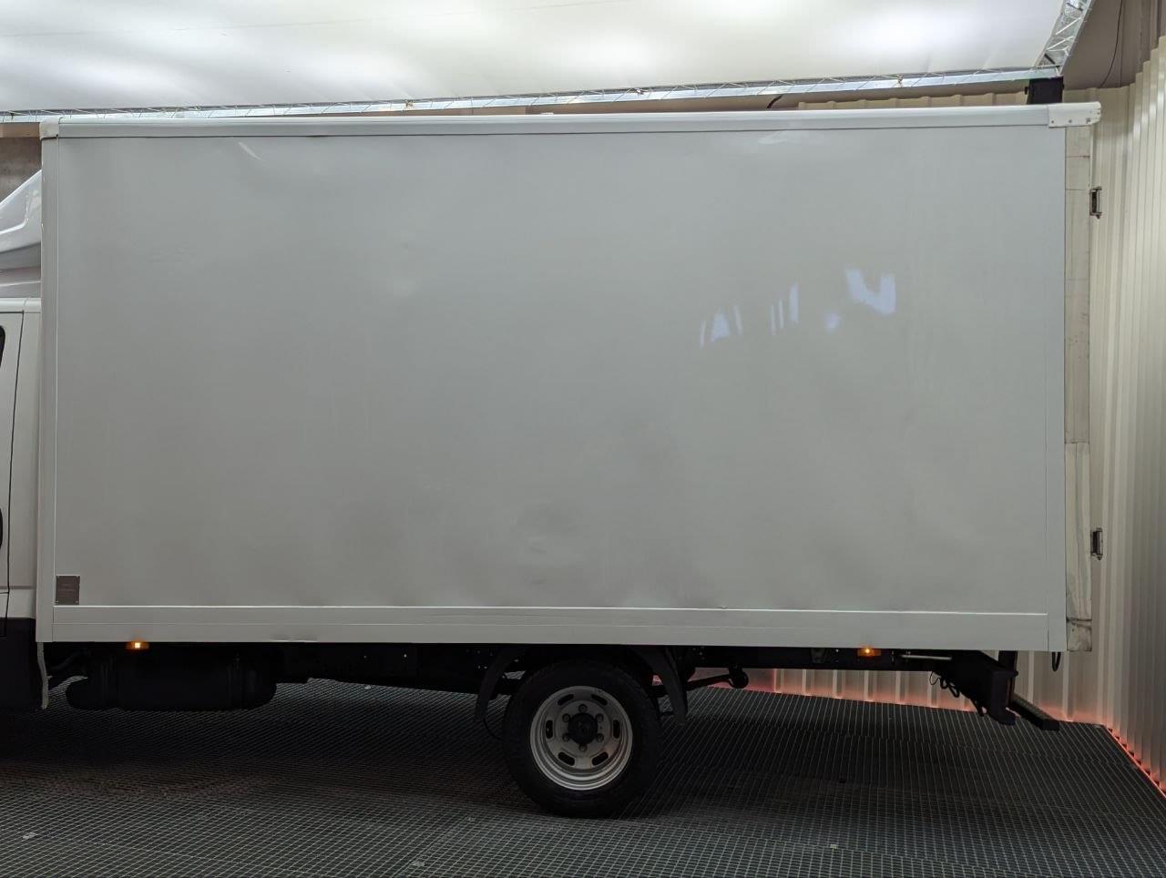 IVECO DAILY 35C16 2.3 3750 156CV CARROZADO 7 