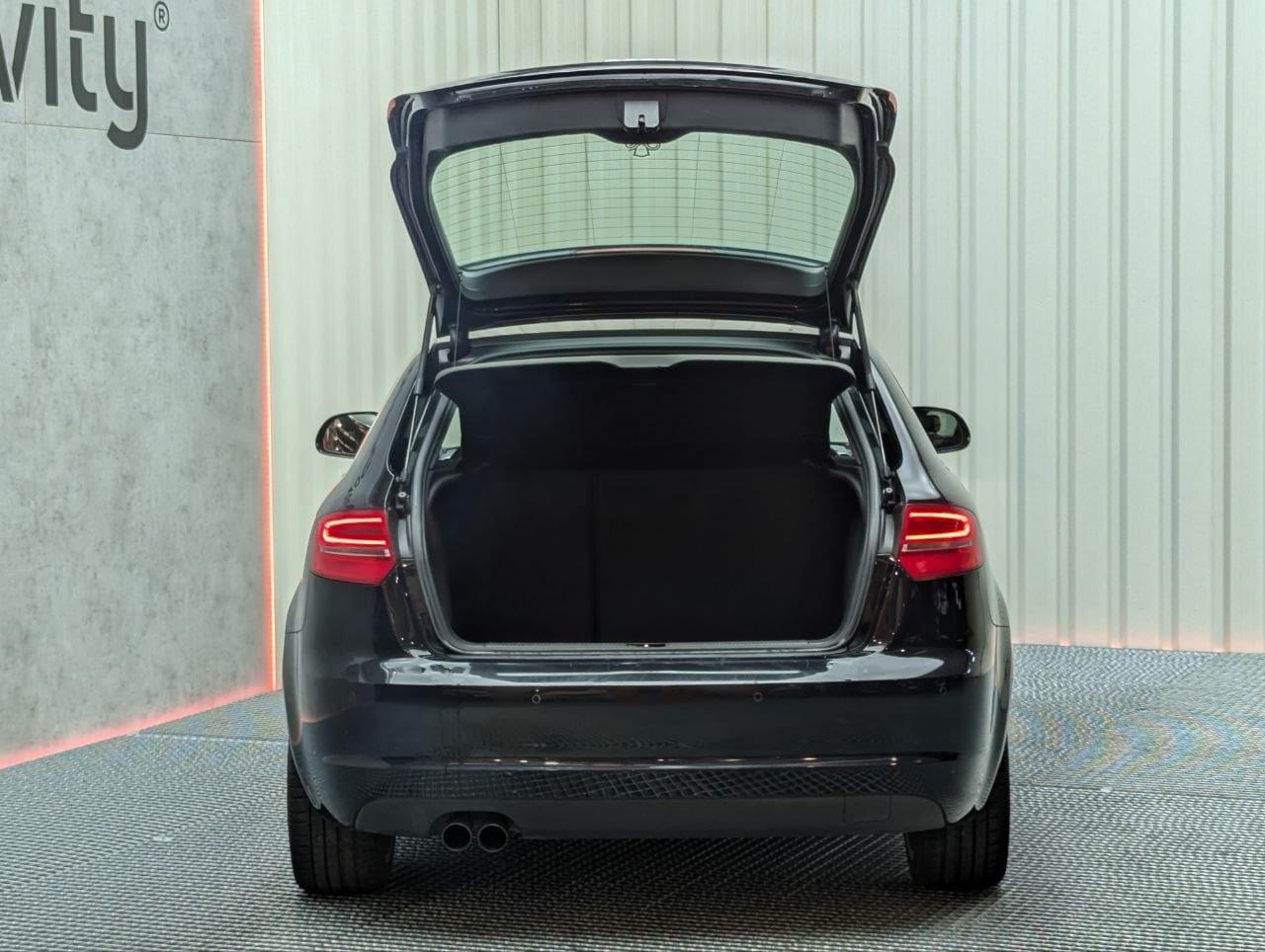 AUDI A3 SPORTBACK 2.0 TDI 140CV S-LINE 17 