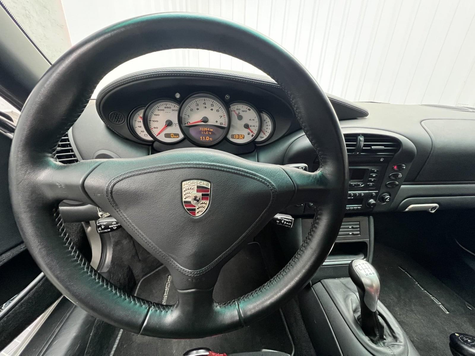 PORSCHE 911 996 GT2 15