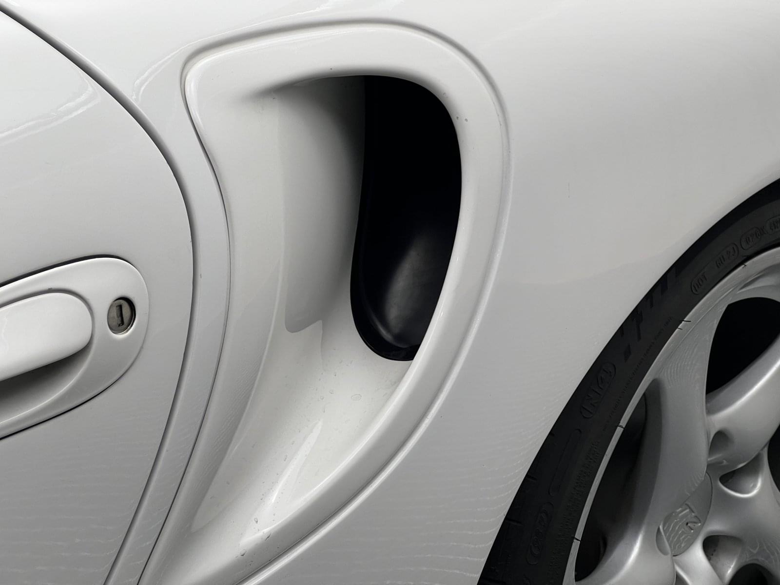 PORSCHE 911 996 GT2 10