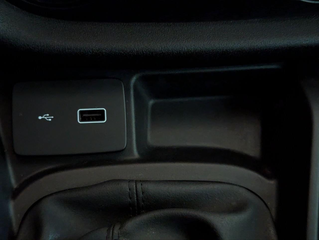 FIAT DOBLO CARGO BASE 1.3 MJT 95CV 26