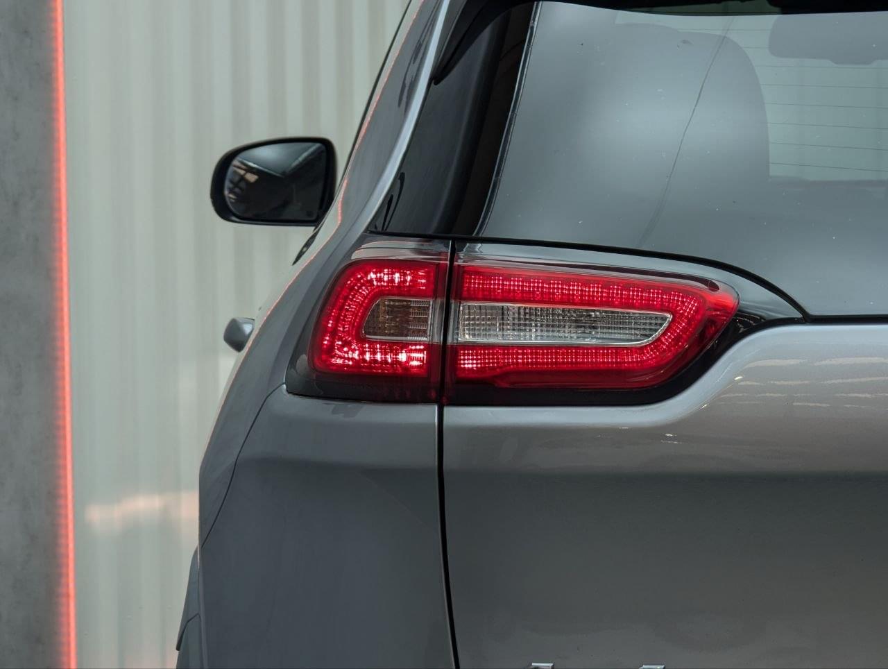 JEEP CHEROKEE OVERLAND 2.2CRD 195CV 4WD 18 