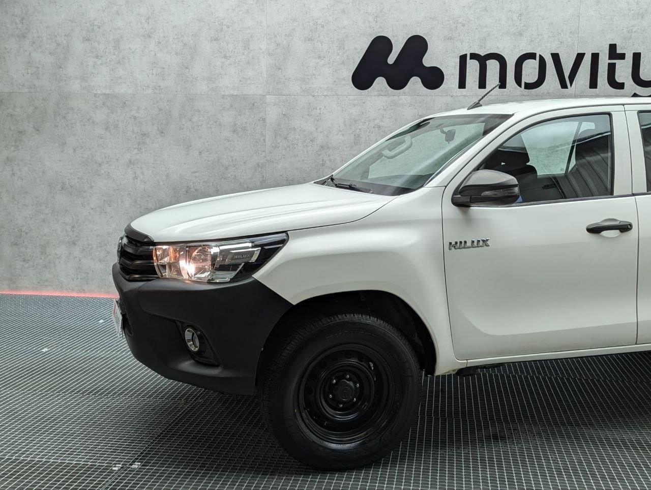 TOYOTA HILUX D4D DOBLE CABINA GX 106KW 7 