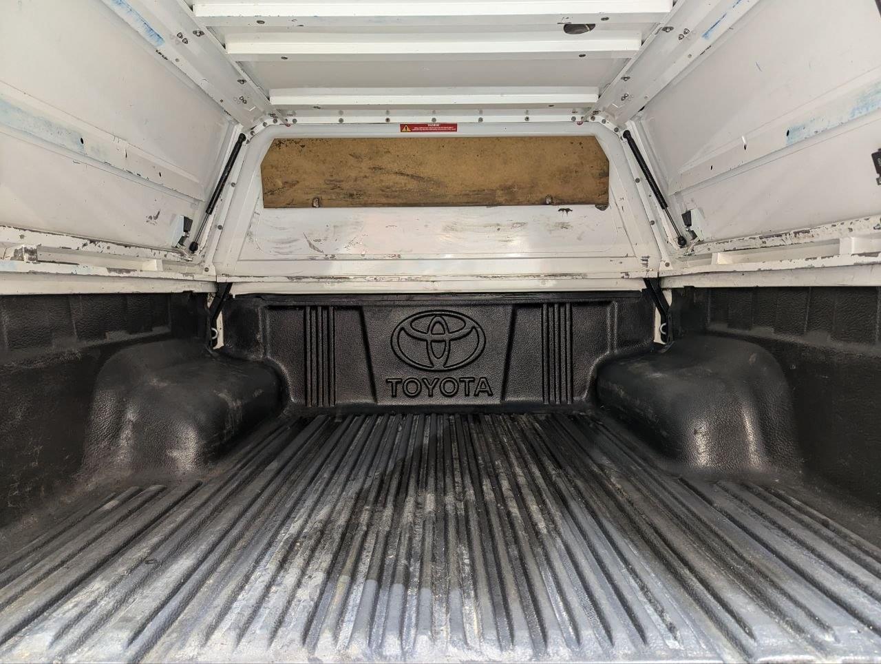 TOYOTA HILUX 2.4 150CV DOBLE CABINA 6V ( 4X4) 21 