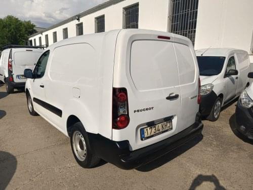 Comprar PEUGEOT PARTNER Cam-park. L2 CONFORT 1.6 HDI 90CV MT5 E5 2018 de segunda mano PEUGEOT PARTNER Cam-park. L2 CONFORT 1.6 HDI 90CV MT5 E5 2018 de segunda mano