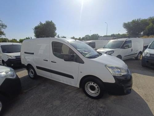 Comprar PEUGEOT PARTNER Cam-park. L2 CONFORT 1.6 HDI 90CV MT5 E5 2018 de segunda mano PEUGEOT PARTNER Cam-park. L2 CONFORT 1.6 HDI 90CV MT5 E5 2018 de segunda mano