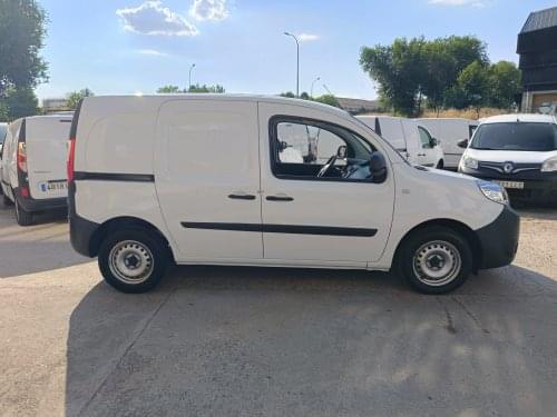 Comprar RENAULT KANGOO FURGON PROFESIONAL BLUE DCI 59 KW (80CV) 2020 de segunda mano RENAULT KANGOO FURGON PROFESIONAL BLUE DCI 59 KW (80CV) 2020 de segunda mano