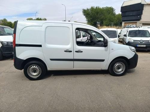 Comprar RENAULT KANGOO FURGON PROFESIONAL BLUE DCI 59 KW (80CV) 2020 de segunda mano RENAULT KANGOO FURGON PROFESIONAL BLUE DCI 59 KW (80CV) 2020 de segunda mano