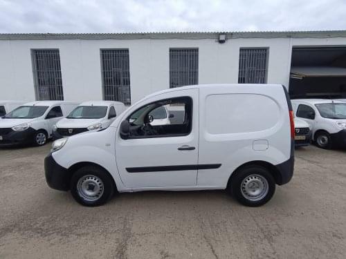 Comprar RENAULT KANGOO COMPACT EXPRESS PROFESIONAL DCI 55KW (75CV) E6 2018 de segunda mano RENAULT KANGOO COMPACT EXPRESS PROFESIONAL DCI 55KW (75CV) E6 2018 de segunda mano