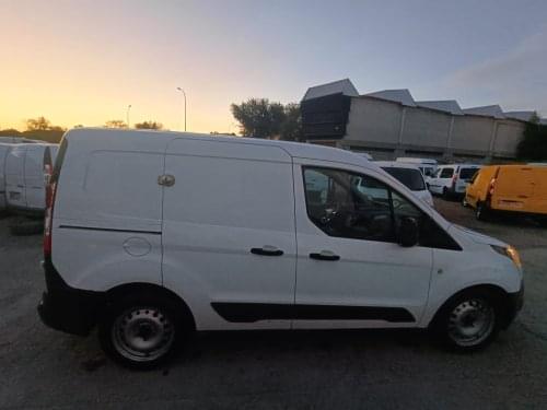 Comprar FORD TRANSIT CONNECT 1.5 TDCI 75 PS 200 L1 AMBIENTE 2018 de segunda mano FORD TRANSIT CONNECT 1.5 TDCI 75 PS 200 L1 AMBIENTE 2018 de segunda mano