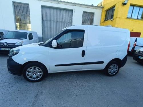 FIAT DOBLO CARGO SX 1.4  T-JET 88KW GNC 2019 de segunda mano