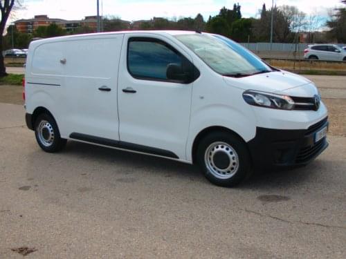 TOYOTA PROACE 2.OD FURGON 2018 de segunda mano