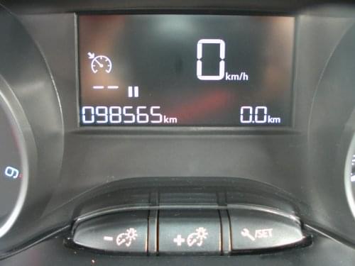 PEUGEOT 208 2 PLAZAS 2019 de segunda mano