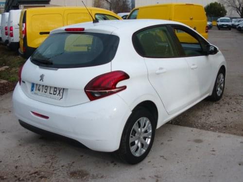 PEUGEOT 208 2 PLAZAS 2019 de segunda mano