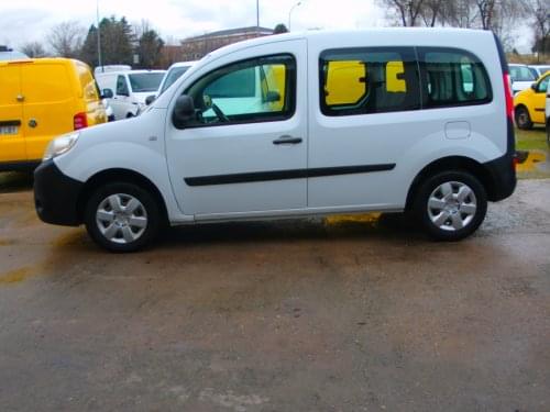 RENAULT KANGOO COMBI 5 PLAZAS 2019 de segunda mano