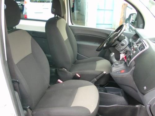 RENAULT KANGOO COMBI 5 PLAZAS 2019 de segunda mano