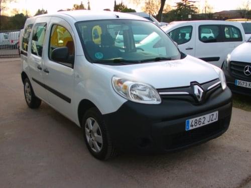 RENAULT KANGOO COMBI 2017 de segunda mano