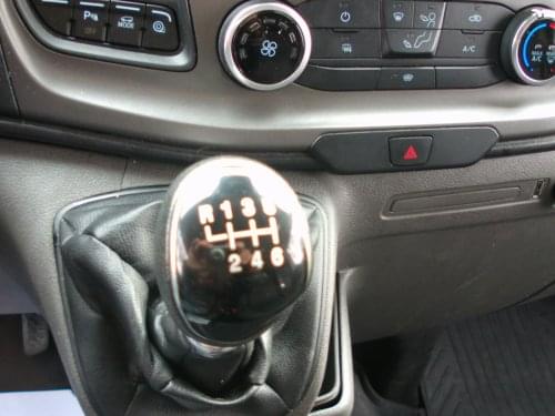 FORD TRANSIT CUSTOM L2 2.0 TDI 2019 de segunda mano