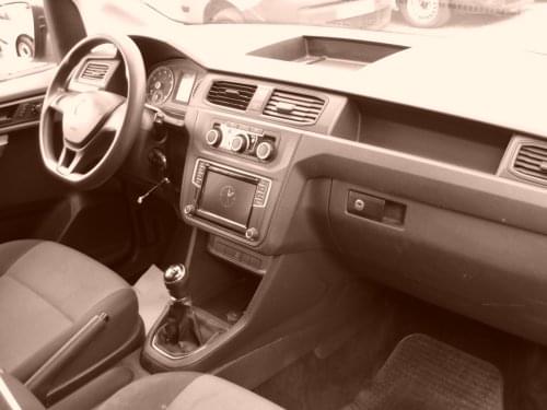 VOLKSWAGEN CADDY COMBI 1.4 TGI 110CV COMBI 2019 de segunda mano