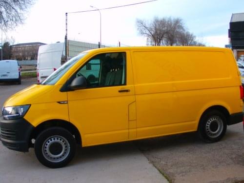 VOLKSWAGEN TRANSPORTER 3 PLAZAS 2019 de segunda mano