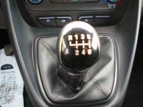 FORD TRANSIT CONNECT KOMBI 5 PLAZAS 2021 de segunda mano