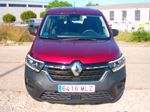 Comprar RENAULT KANGOO COMBI 5 PLAZAS 2023 de segunda mano RENAULT KANGOO COMBI 5 PLAZAS 2023 de segunda mano
