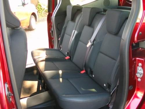 Comprar RENAULT KANGOO COMBI 5 PLAZAS 2023 de segunda mano RENAULT KANGOO COMBI 5 PLAZAS 2023 de segunda mano
