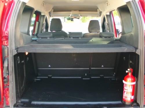 Comprar RENAULT KANGOO COMBI 5 PLAZAS 2023 de segunda mano RENAULT KANGOO COMBI 5 PLAZAS 2023 de segunda mano