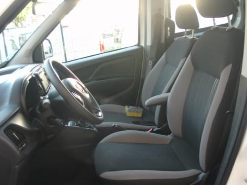 FIAT DOBLO COMBI 5 PLAZAS 2022 de segunda mano