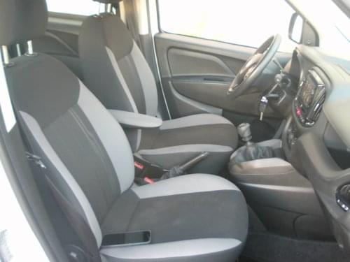 FIAT DOBLO COMBI 5 PLAZAS 2022 de segunda mano