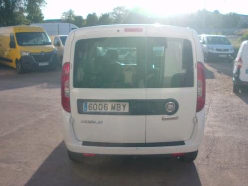 FIAT DOBLO COMBI 5 PLAZAS 2022 de segunda mano