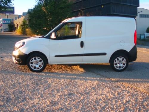 FIAT DOBLO 2 PLAZAS 2019 de segunda mano