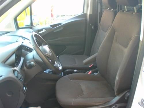 FORD TRANSIT COURIER 2 PLAZAS 2018 de segunda mano