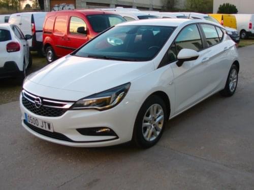 OPEL ASTRA 1.6 CDTI 110 CV, 5 PUERTAS 5 PLAZAS 2016 de segunda mano