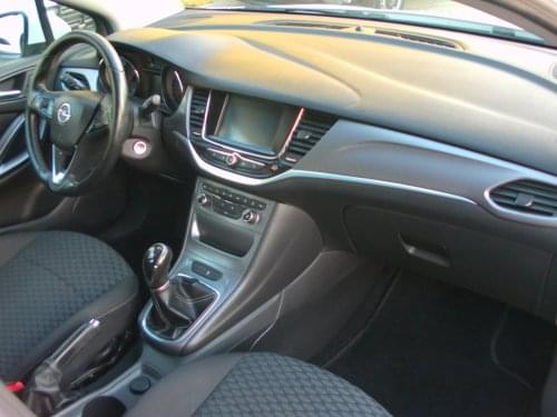 OPEL ASTRA 1.6 CDTI 110 CV, 5 PUERTAS 5 PLAZAS 2016 de segunda mano