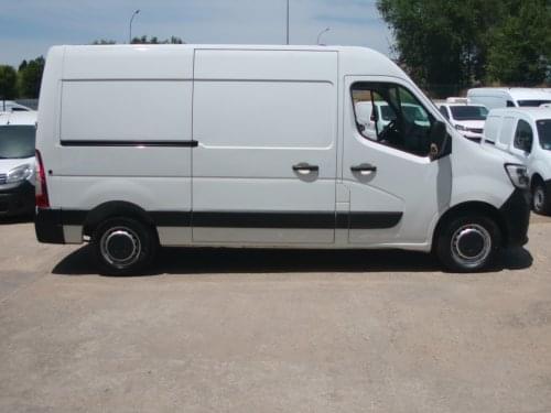 RENAULT MASTER L2H2 2022 de segunda mano