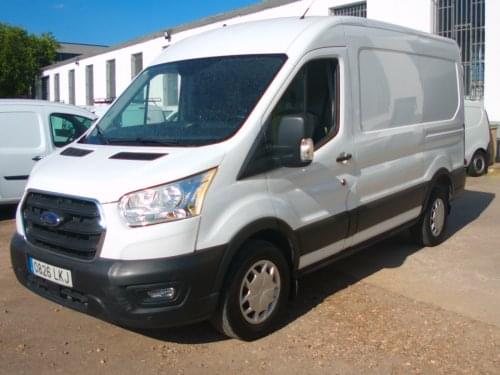 FORD TRANSIT 350 L2H2 3 PLAZAS 2020 de segunda mano