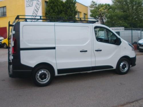RENAULT TRAFIC 3 PLAZAS 2018 de segunda mano