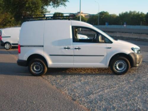 VOLKSWAGEN CADDY 4 MOTION 2 PLAZAS 2020 de segunda mano