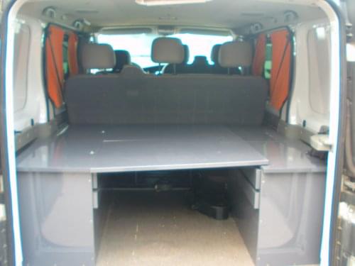 RENAULT TRAFIC CAMPER 2011 de segunda mano