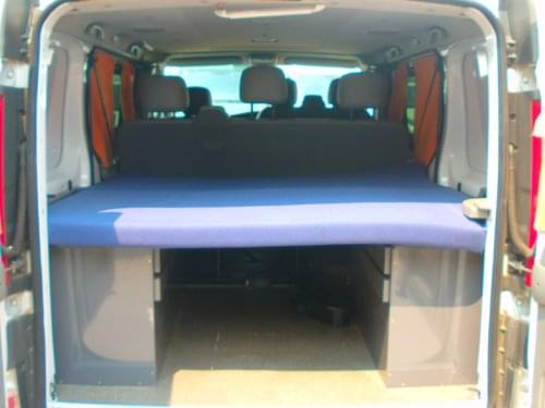RENAULT TRAFIC CAMPER 2011 de segunda mano