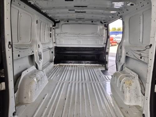 RENAULT TRAFIC 3 PLAZAS 2018 de segunda mano