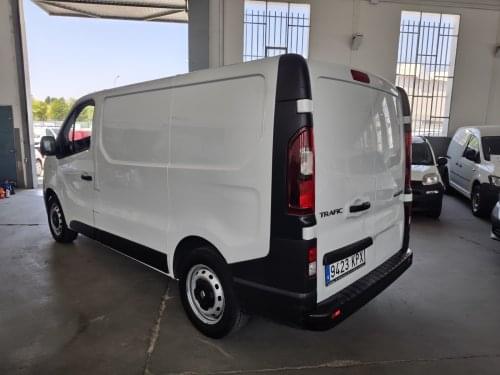RENAULT TRAFIC 3 PLAZAS 2018 de segunda mano