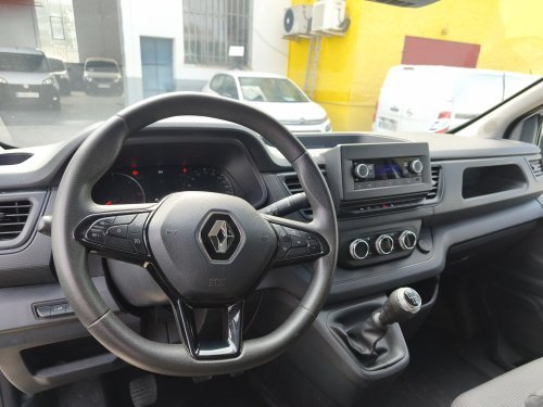 RENAULT TRAFIC 3 PLAZAS 2022 de segunda mano