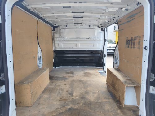 RENAULT TRAFIC 3 PLAZAS 2022 de segunda mano