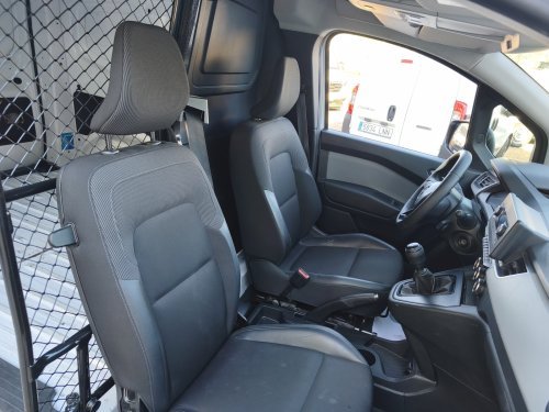 RENAULT KANGOO ABRETE SESAMO 2021 de segunda mano